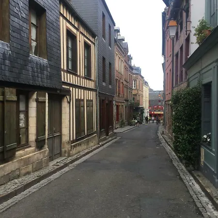 La Parenthese Du Capucin アパート