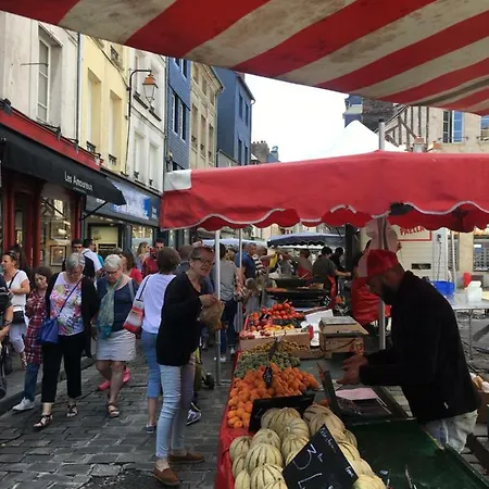 La Parenthese Du Capucin