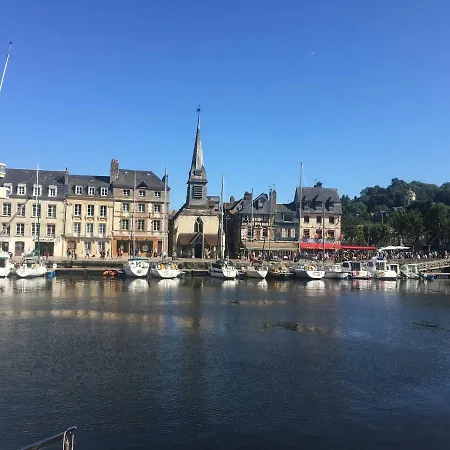 アパート La Parenthese Du Capucin